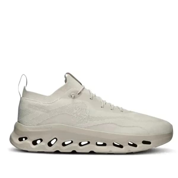 On Running Cloudtilt X Loewe Sand