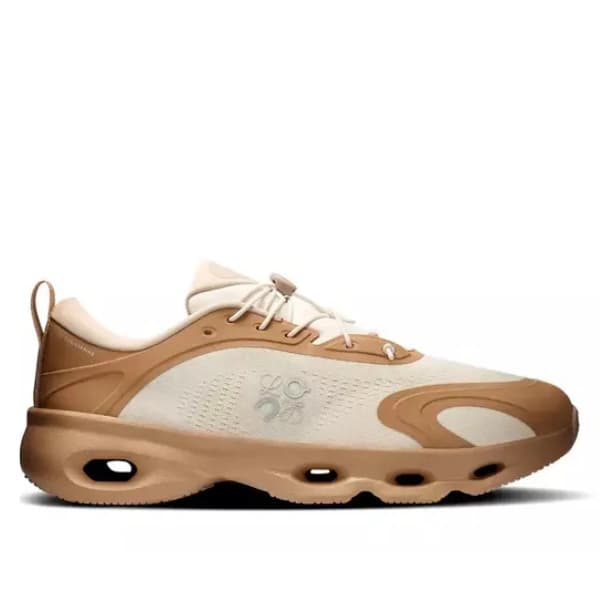 On Running Cloudsolo Loewe Dark Sand